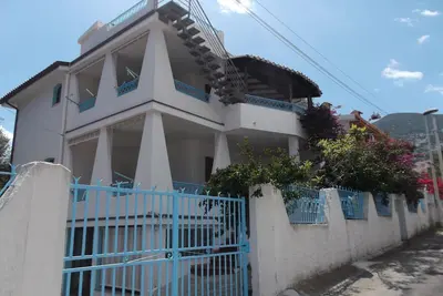 Image de Sardaigne-Cala Gonone: Appartement Maestrale Avec Place De Parking À L'INTÉRIEUR De La Cour