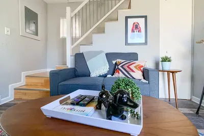 Image de Hound Haus - Dog Friendly, Vignobles, WashMO