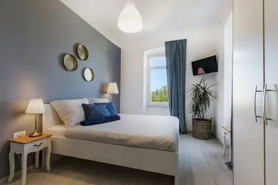 Image de *** Appartement terrasse avec vue sur le port / centre-ville ***