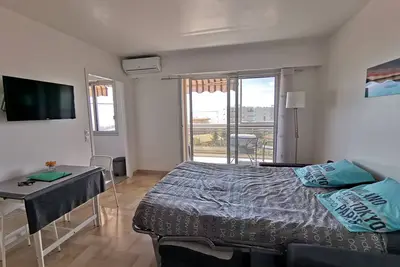 Juan, Appartement + parking: vue mer, 4eme étage