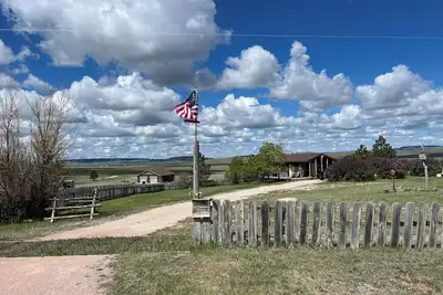 Image de Cabane en rondins rustique dans les magnifiques Black Hills du Wyoming!