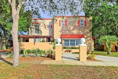 Image de Villa historique - à quelques minutes des plages et du centre-ville