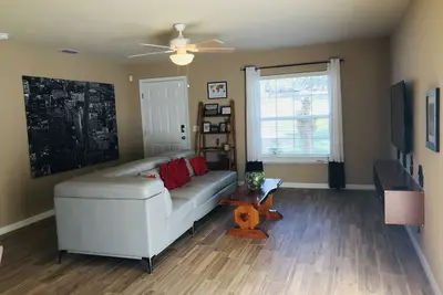 Image de * 3/2 * SuperbeNEWLakeHome2AceLoc * 4mi * Legoland * 1724