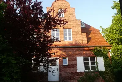 Image de Maison de vacances au nord directement sur les falaises avec une vue fantastique sur le lac