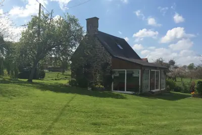 Image de Maison chaleureuse avec Wifi et animaux acceptés près du Mont de Cerisy