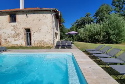 Image de Pavillon de la Calèche du Château Portos, Clim. , Piscine privative chauffée, 14p