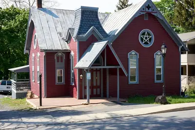 Image de Eglise unique rénovée juste à l'extérieur de Penn State!
