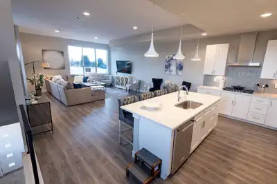 Image de Nouvelle maison de ville de luxe, vue imprenable sur la montagne, terrasse sur le toit! Par l'hôpital Du & Craig.