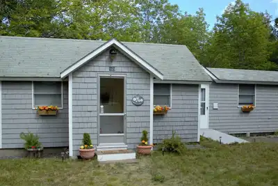 Image de Nouvellement listé! Bar Harbor cottage à 3 miles du centre-ville de Bar Harbor sur la route 3