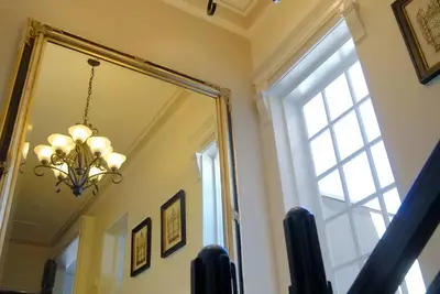 Image de Clyvemore - Luxueux hébergement de charme au cœur de Ballarat.