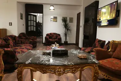 Image de Appartement de luxe de trois chambres à coucher dans degla maadi