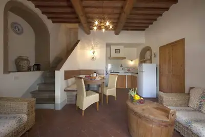 Image de Logemente en une vignoble en Montespertoli, Wi-Fi, piscine partegeé, pour 5 Pers