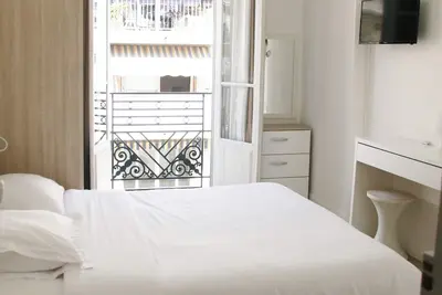 Image de 4* flat up to 4. Nice Downttown.