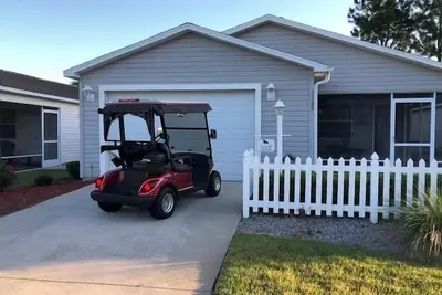 Image de SITUÉ À Une Heure Au Nord D'Orlando, La COMMUNAUTÉ Des Adultes Des Villages