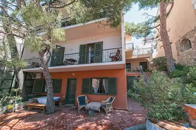 Image de Appartement de deux chambres prés de la plage Brela, Makarska (A-16950-a)