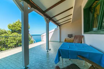 Image de Appartement d'une chambre prés de la plage Brela, Makarska (A-16950-e)