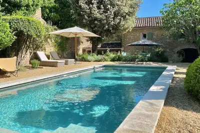 Image de Maison rénovée du 18e - hameau paisible de Gordes