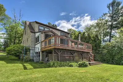Image de Nouveau! Charme Berkshires Cottage sur le lac Ashmere