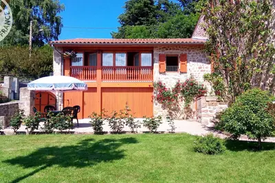 Image de Gîte cosy 1 ch. avec jardin, animaux admis, rando et patrimoine aux Monts du Forez