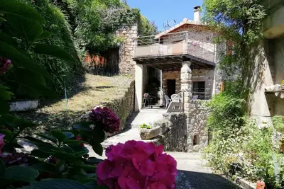 Image de Gîte de charme avec 2 terrasses, au cœur du Parc du Pilat, confortable et équipé