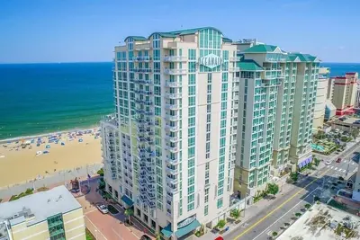 Image de Juste Ocean RÉDUIT Avant 3br 3ba Like New Condo Juin 11 - June18 2016