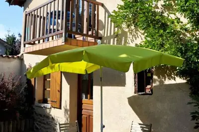 Image de Gîte chaleureux avec cheminée, terrasse et jardin clos - Animaux acceptés