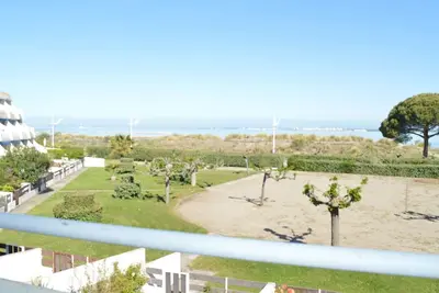 Image de Appartement T2 climatisé avec parking, 4 couchages - Port Camargue