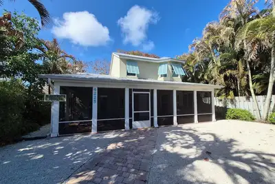 Image de Salerno Home - 2/2 à pied de plus de 5 restaurants et du front de mer.