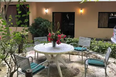 Image de Petite maison confortable dans la jungle, à 2 km de Puerto Aventuras.