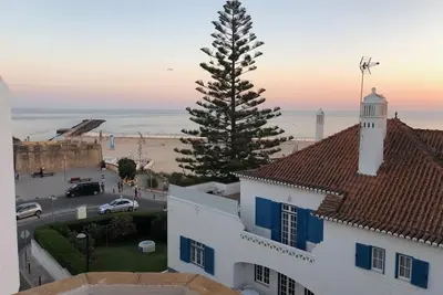 Beny's Beach House - 2 min à pied de la plage de rock