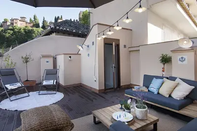 Image de ChezmoiHomes Alhambra Boutique Terrace
