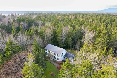 Image de À quelques minutes du port et du sentier du parc national d'Acadia (sentier Wanderland).