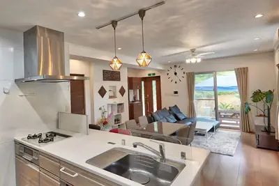 Image de Piscine disponible à l'hôtel partenaire (4 minutes à pied). Villa 2ldk93㎡ avec jardin.