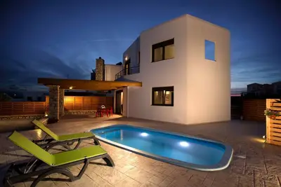 Image de Villa deux chambres sur la plage avec accès direct à la plage