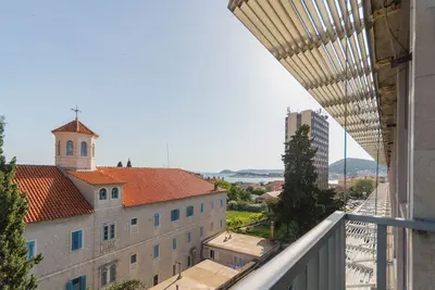 Appartement exclusif au centre avec vue imprenable!