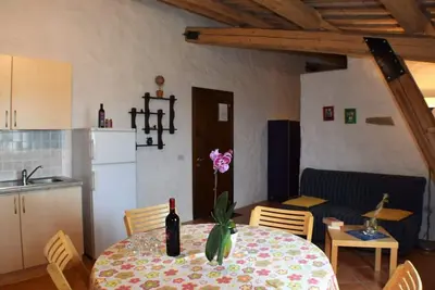 Image de Agriturismo Vecchia Quercia - Appartement \"Frontone\" pour 4-5 personnes