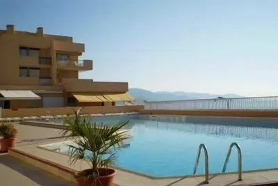 Image de Spacieux Appartement 2 Chambres, Vue Sur Le Quai d'Honneur