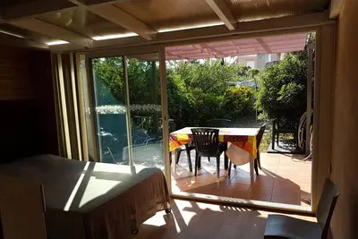 Image de Mini villa climatisée, accés internet, en bord de mer proche de Bastia