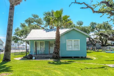 Image de Charmante maison 1/2 pâté de maisons de la baie