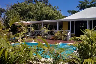 Image de Terra Cottage Caribbean Cottage - immense porche couvert et piscine privée et drivewa