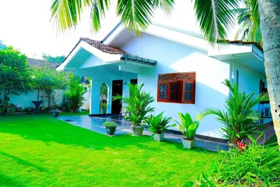 Villa Serenity 2a / C Chambres (weligama, plage de Mirissa / Surf, observation des baleines) / h