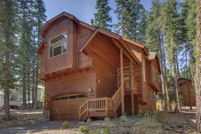 Image de Hot Tub et Pet Friendly Près de la station de ski de Homewood! ! ! !