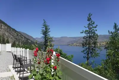 Image de Maison familiale abordable avec vue fantastique sur le lac