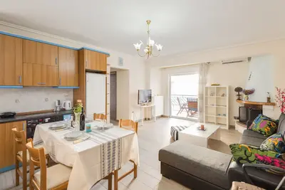 Image de Big Modern Center Apartment, Balcon et Parking