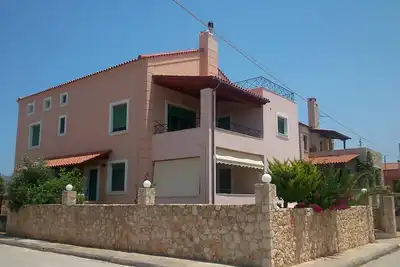 Image de Grand Appartement près de la mer - Stavros - No d'enregistrement pour la Res à court terme 00000399997