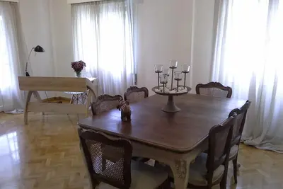 Image de Appartement vintage chic près de la mer