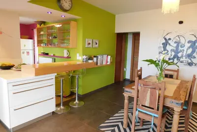 Image de Vacances détendues dans un appartement près de la mer