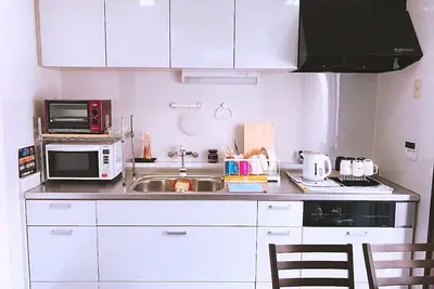 Image de 5 minutes en train, 10 minutes en Jr / 10 minutes d'Umeda 5 minutes / 9 minutes en Namba / 7 minutes en Shintobashi / 45 minutes en Kyoto / bain de sécurité privé / wifi