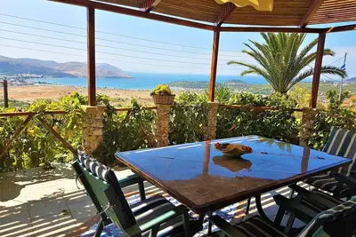 Image de La maison grecque traditionnelle en pierre de Nadia