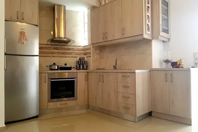 Image de Emmanouil, appartement de plage à l'aéroport de Karteros